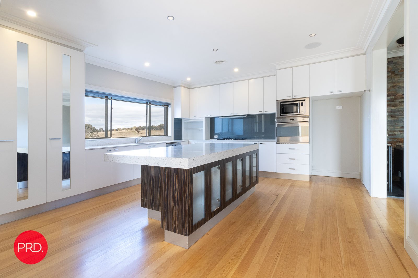 79 Vaughan Drive SUTTON 6