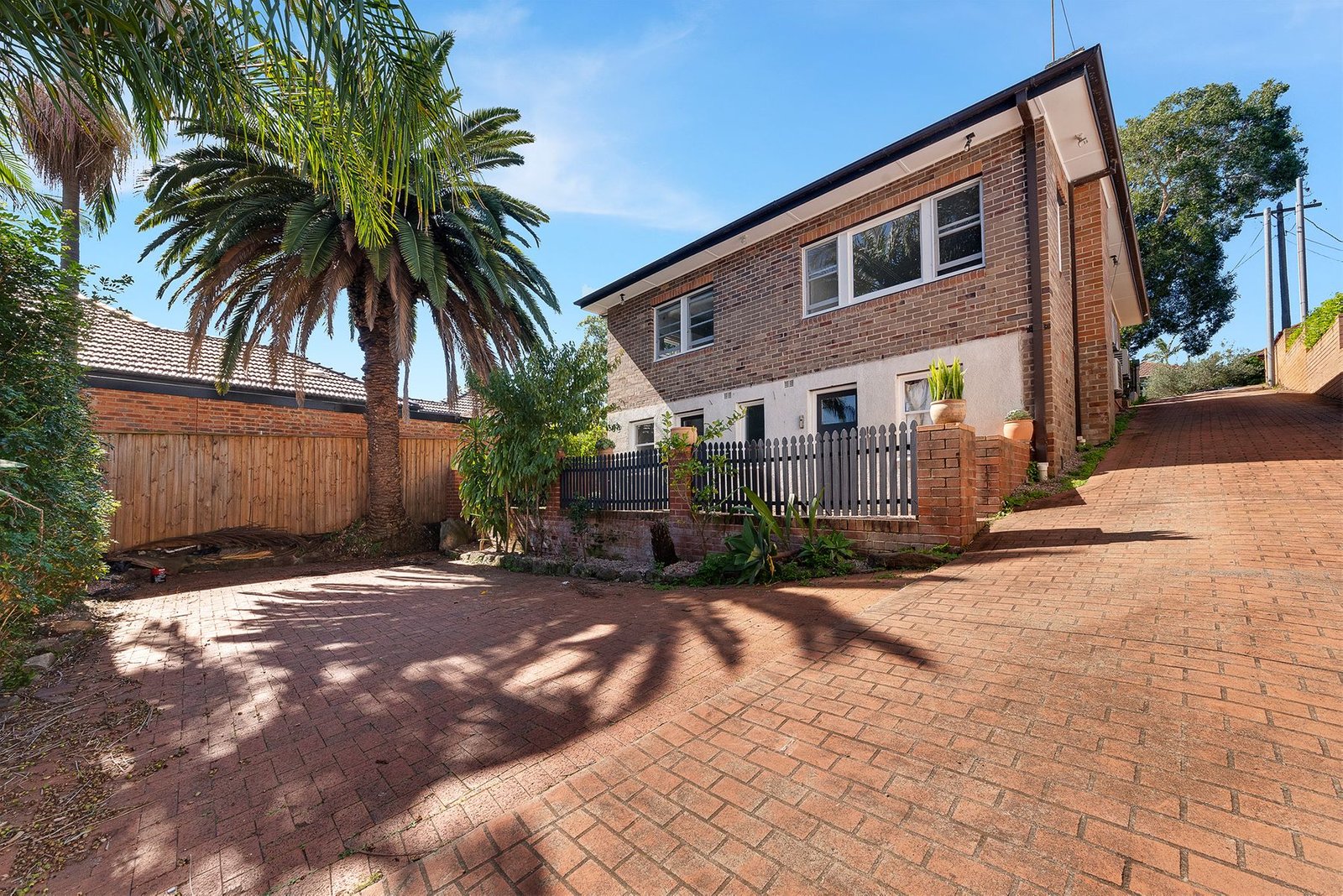 79 Western Crescent, GLADESVILLE NSW 2111