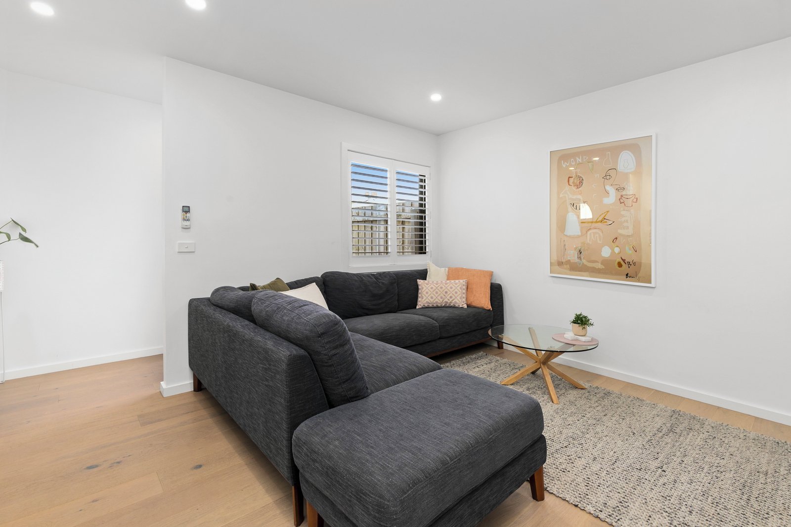 Gallery: 7/92 Roberts Street
