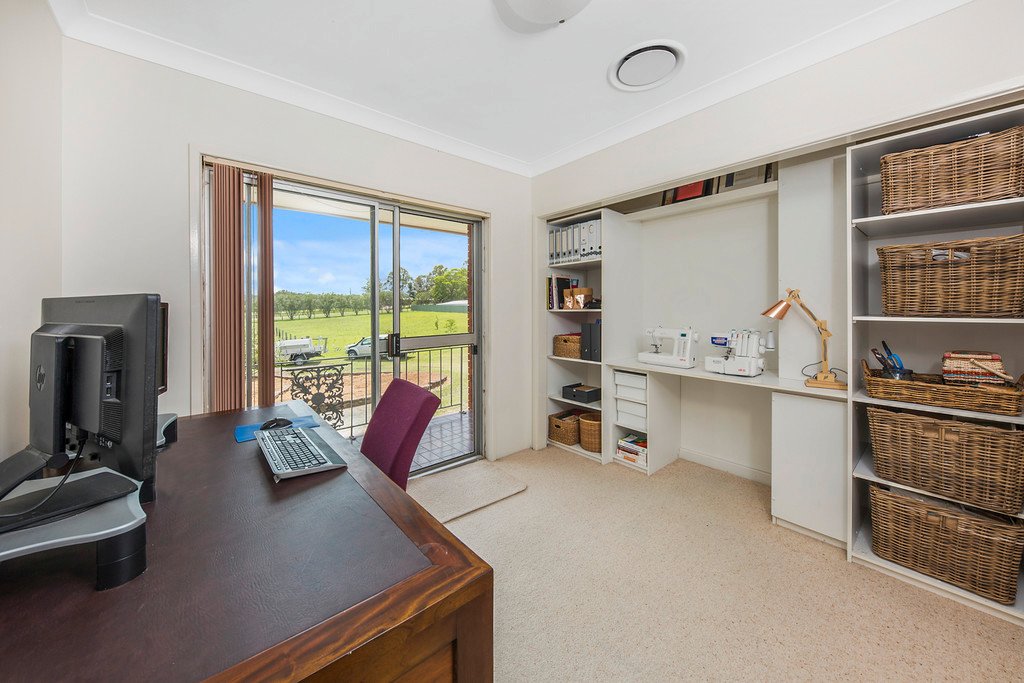 794 Hinton Road OSTERLEY 15