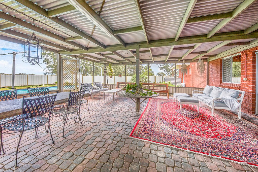 794 Hinton Road OSTERLEY 19