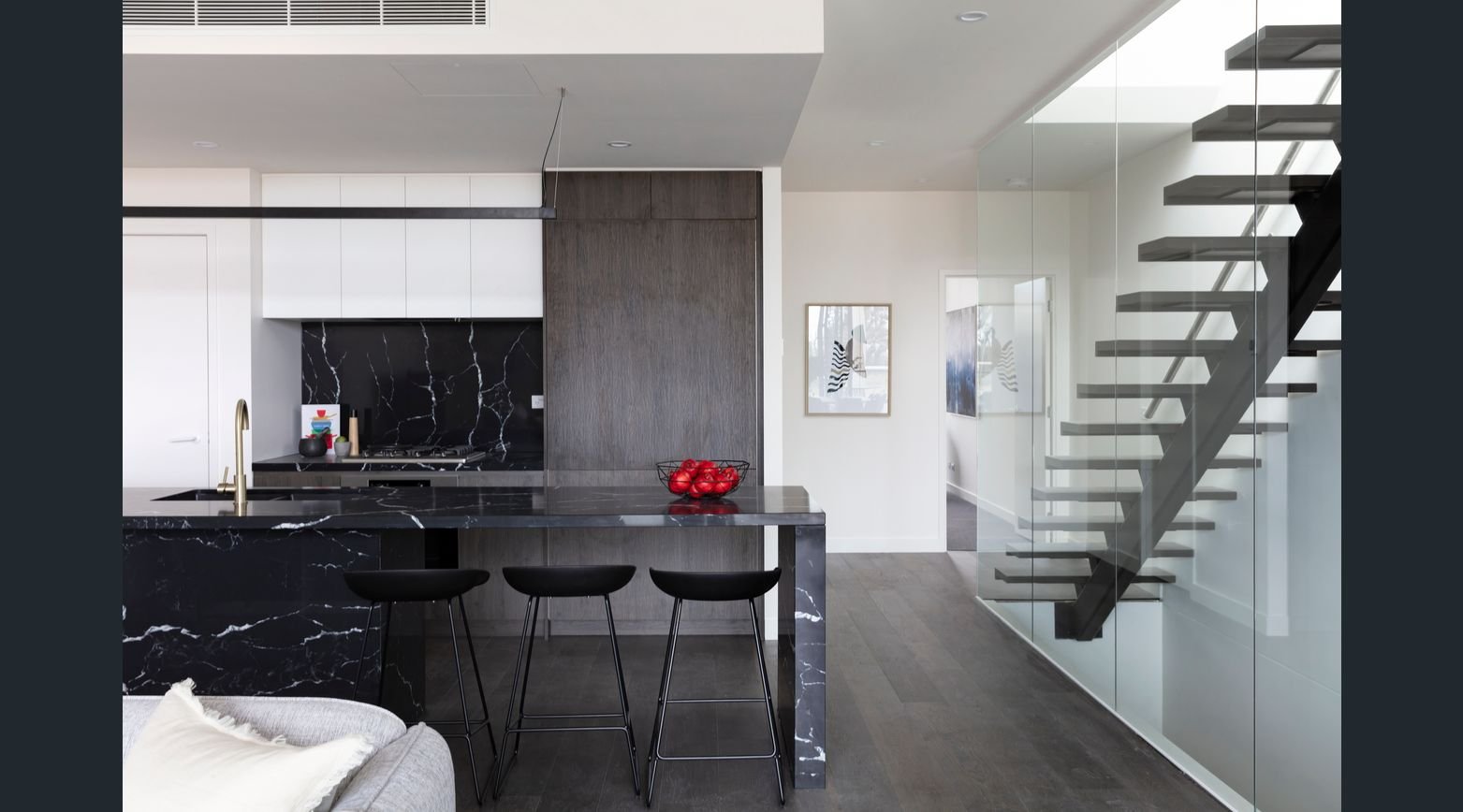 Gallery: 7/95 Beach Road