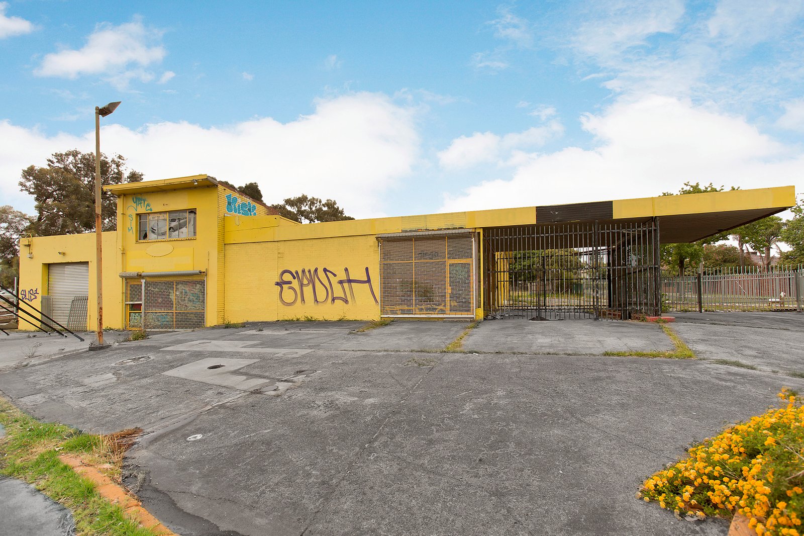 Gallery: 796-798 Princess Highway