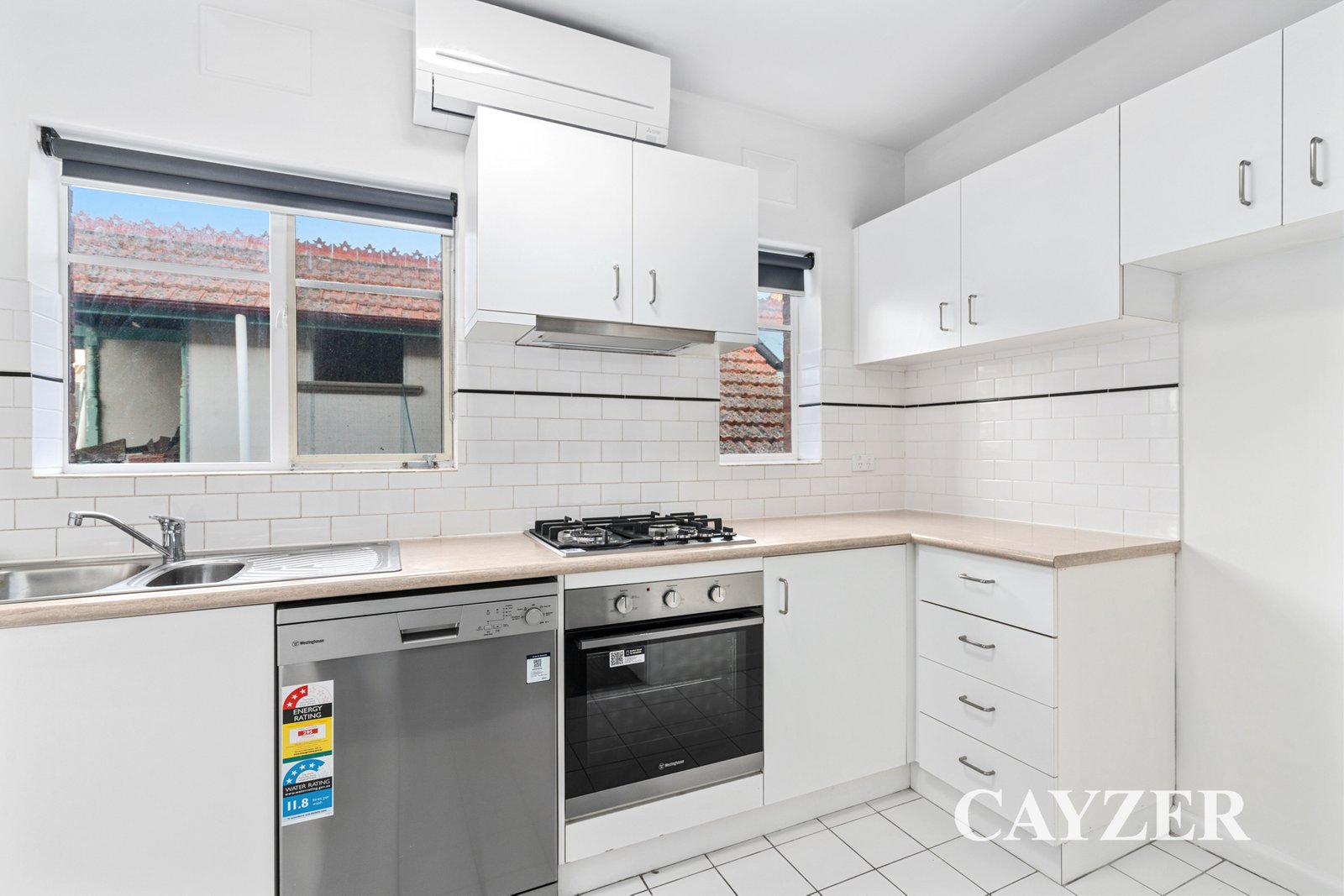 Gallery: 7/98 Park Street