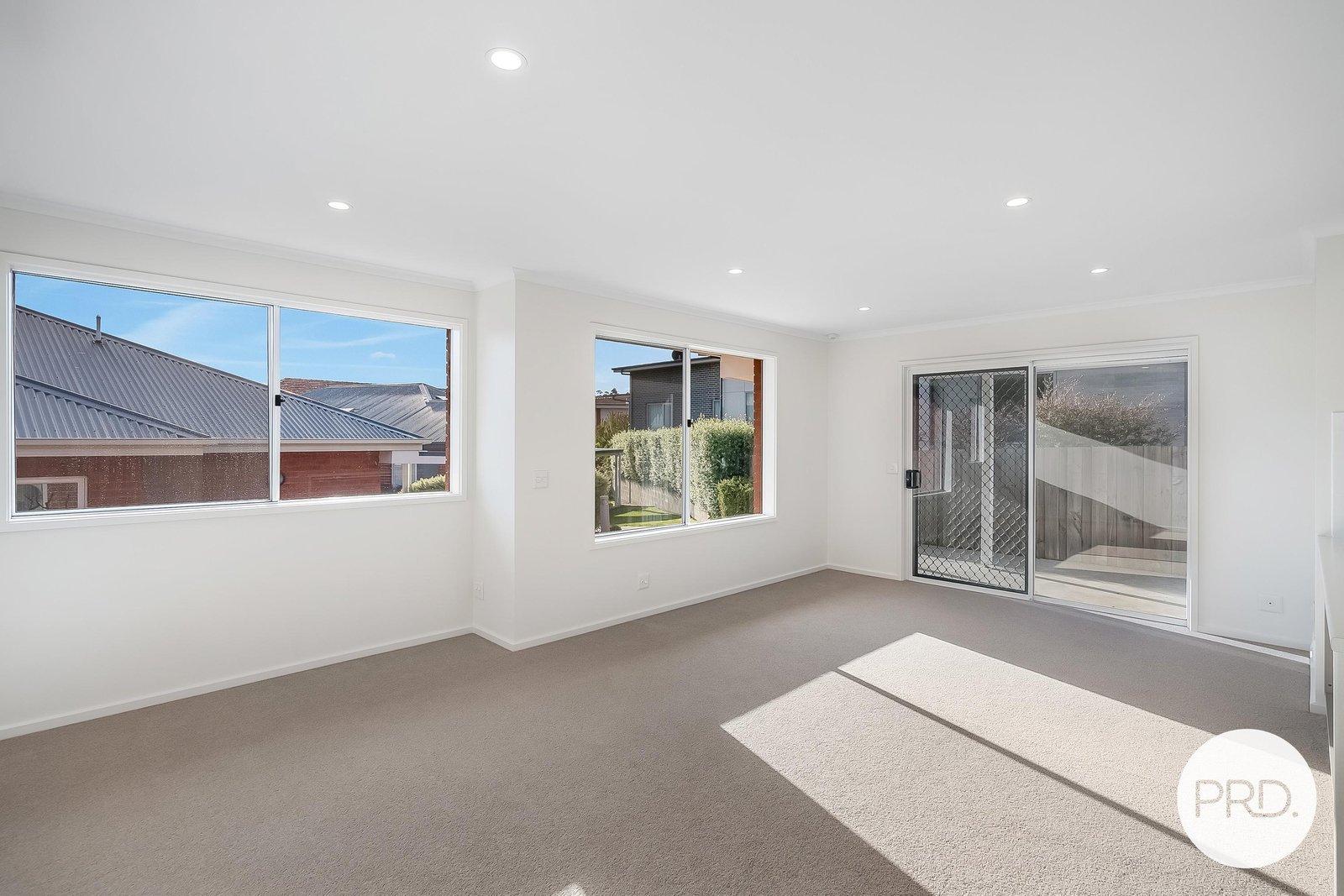 7/99 East Derwent Highway LINDISFARNE 5