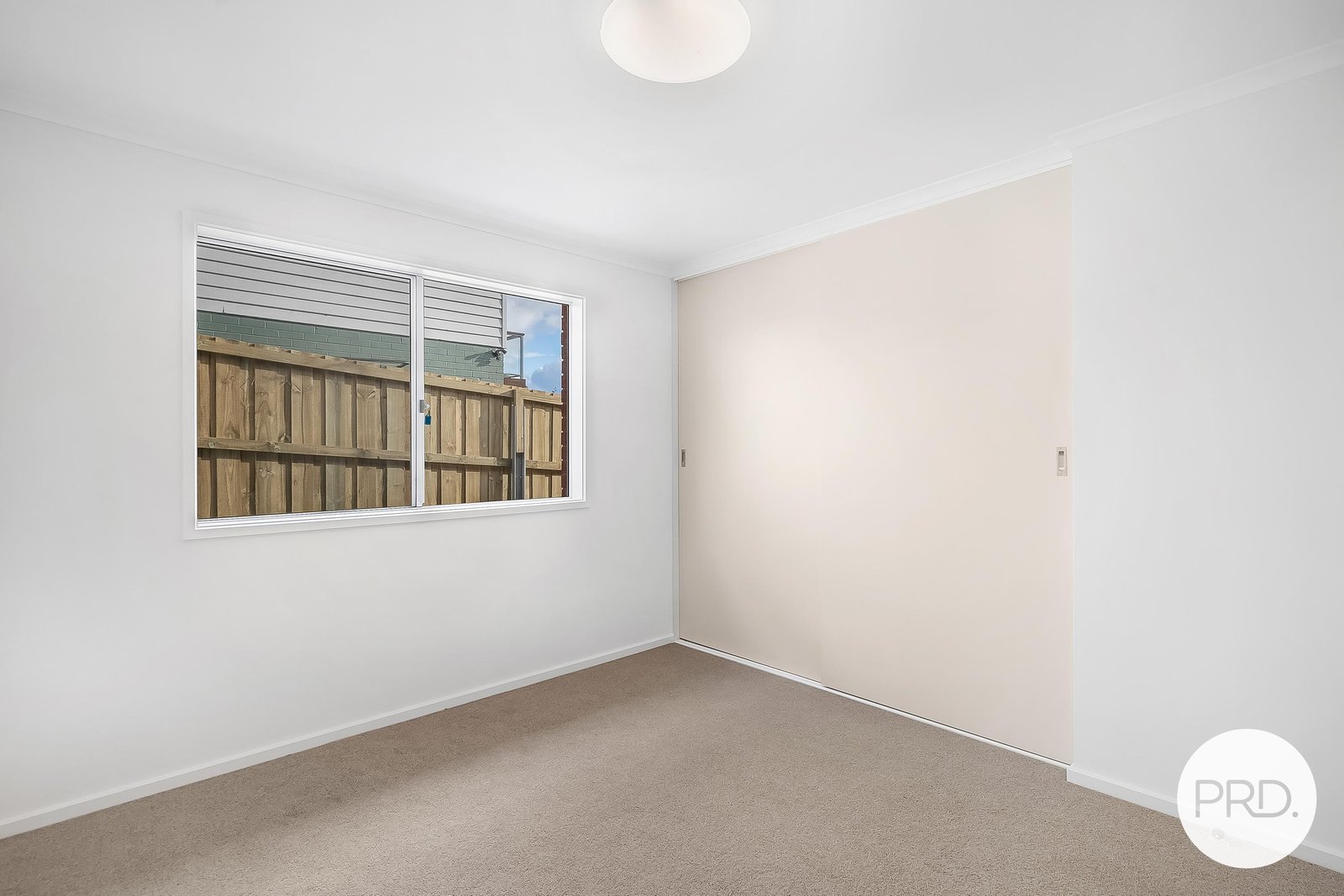 7/99 East Derwent Highway LINDISFARNE 7
