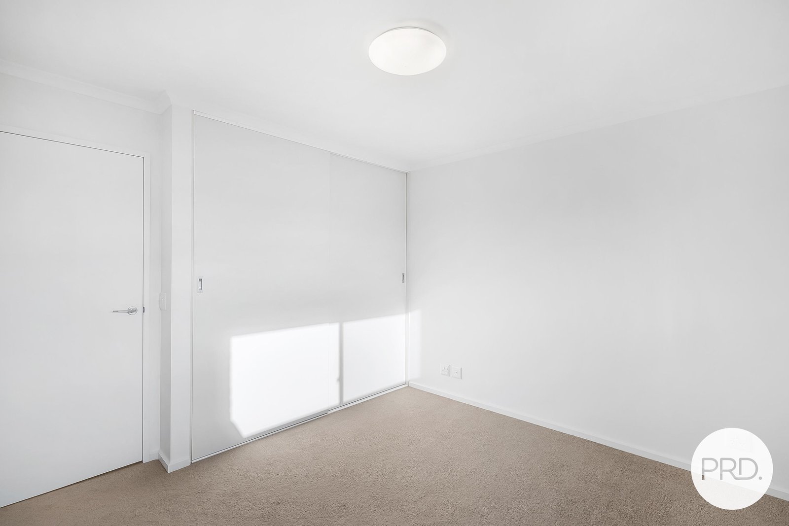 7/99 East Derwent Highway LINDISFARNE 8