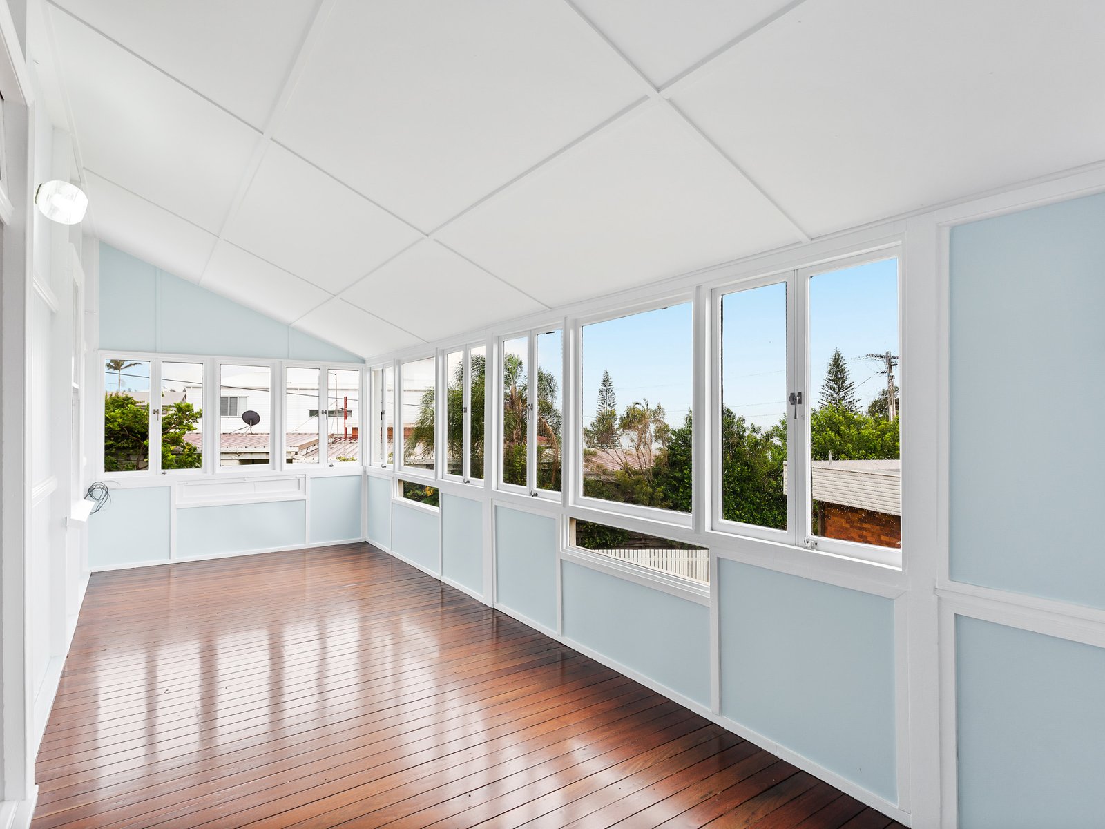 79a Flinders Parade, Scarborough QLD 4020