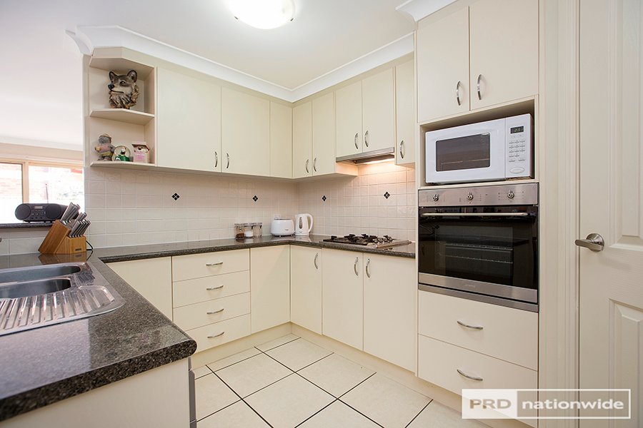 79A Grant Street TAMWORTH 3