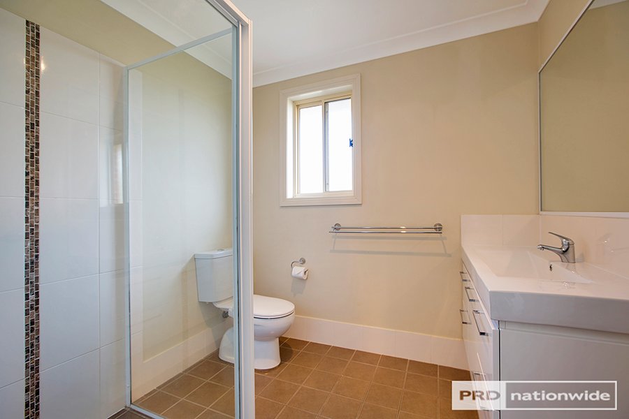 79A Grant Street TAMWORTH 8