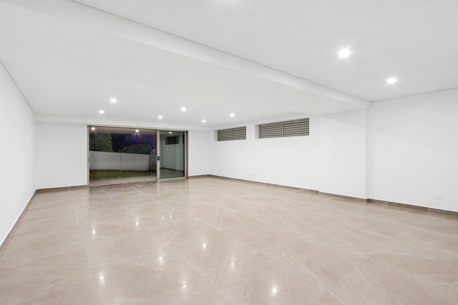 79A Woronora Parade OATLEY 15