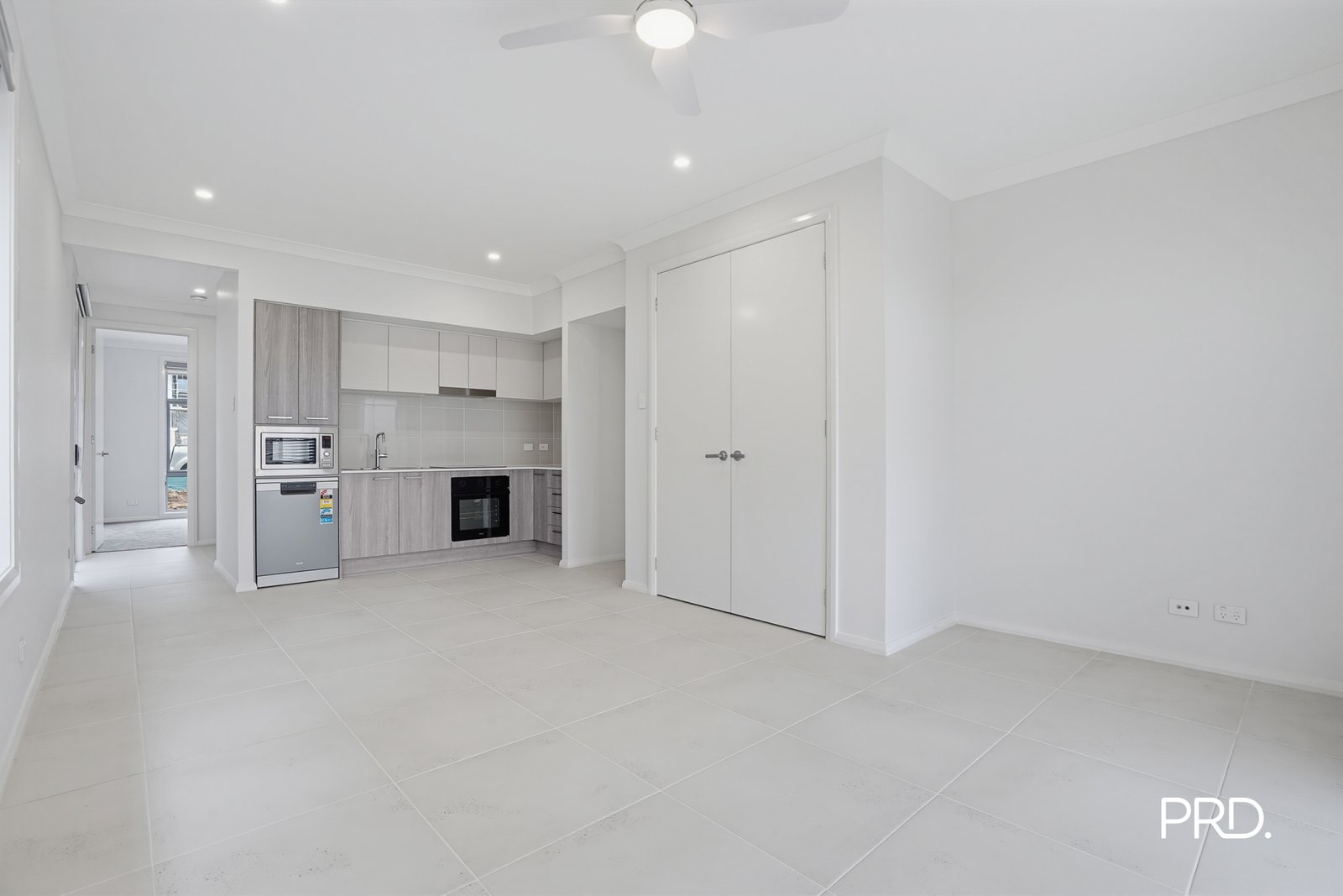 7A Albert St  Oran Park 4