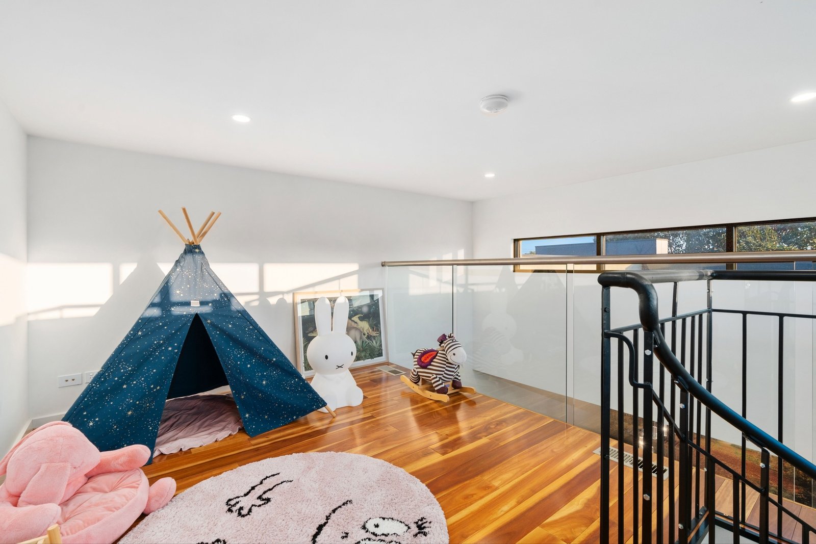 Real Estate and Property in 7A Hawk Street, Doncaster East, VIC