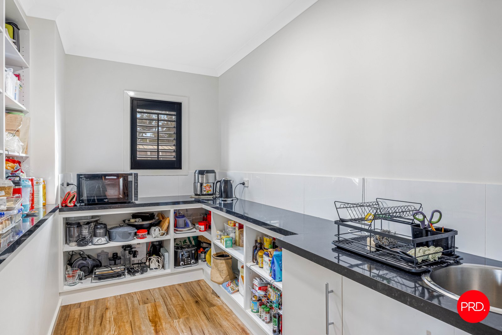 7A Melbury Court EPSOM 9