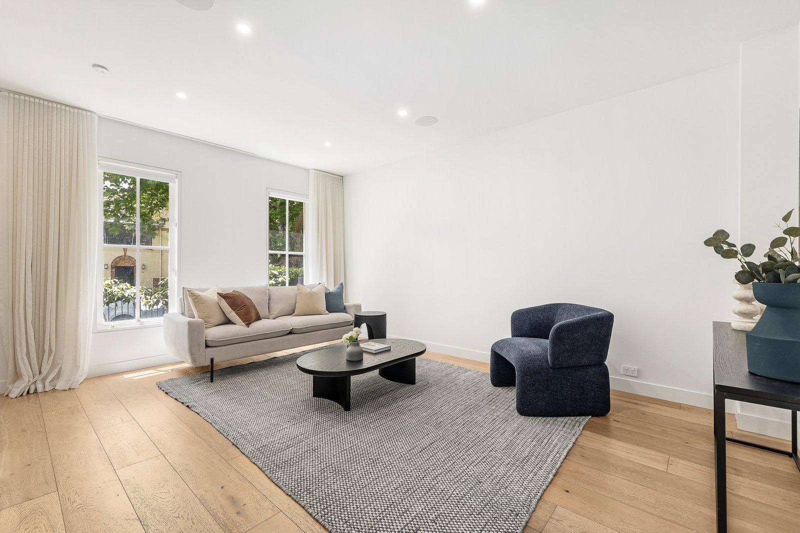 Gallery: 7A Meredith Street