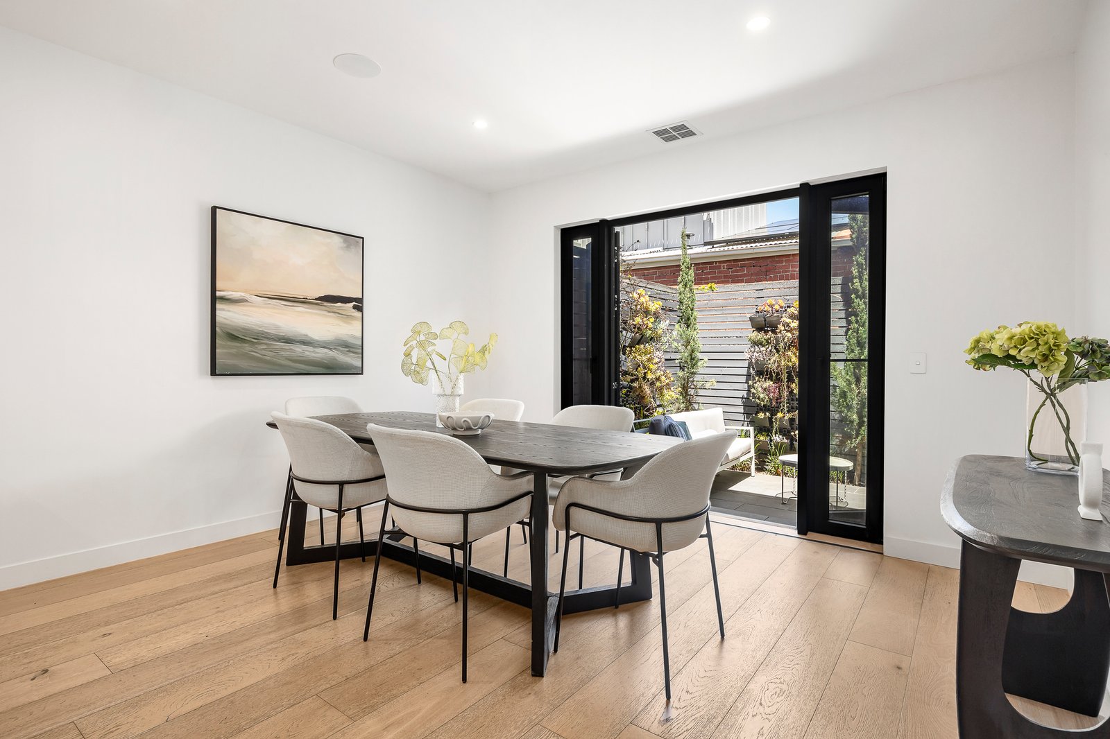 Gallery: 7A Meredith Street
