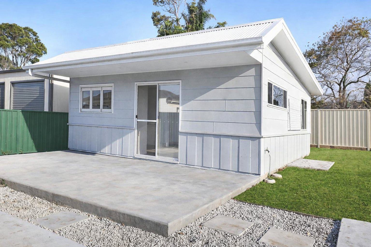 7A Noble Parade LAKE HEIGHTS 1