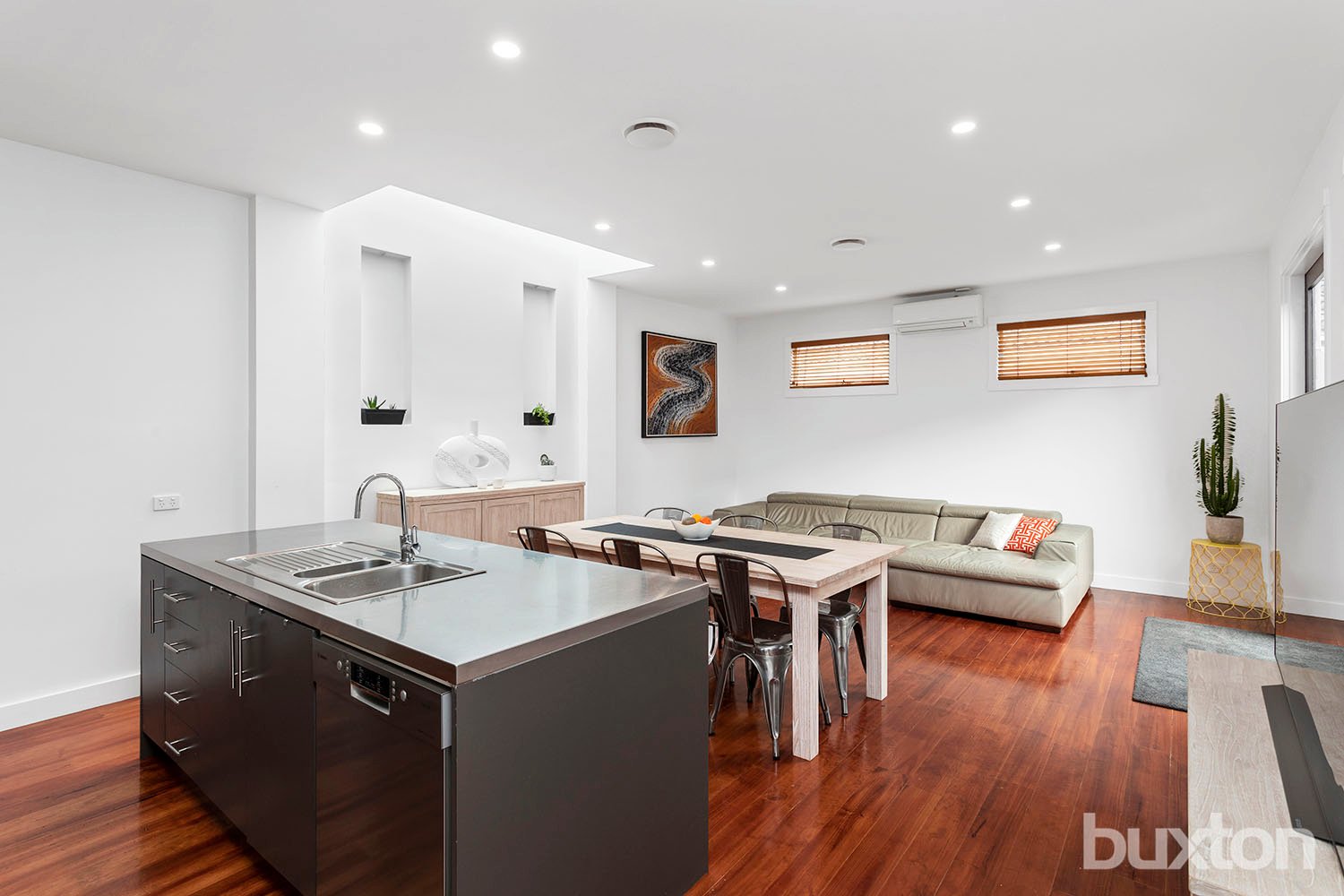 Gallery: 7A North Court