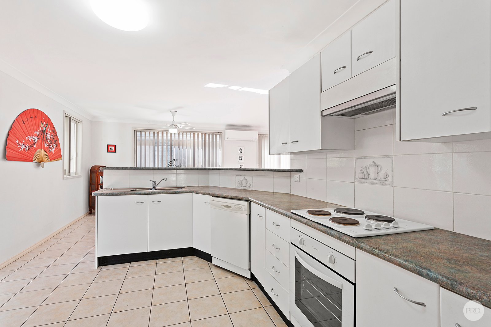7a The Meridian  CORLETTE 12