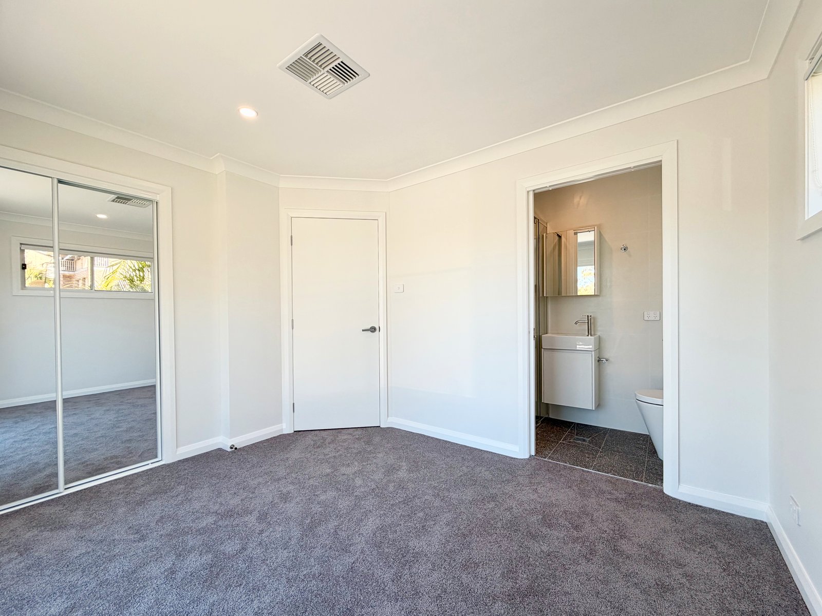 7a Upton Street SOLDIERS POINT 10