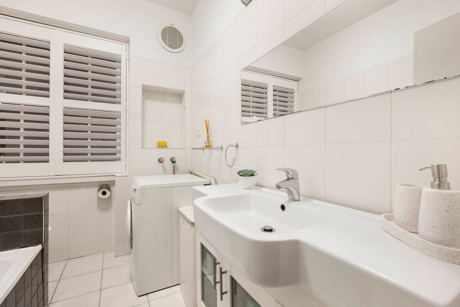 Real Estate and Property in 7A/41 Tintern Avenue, Toorak, VIC