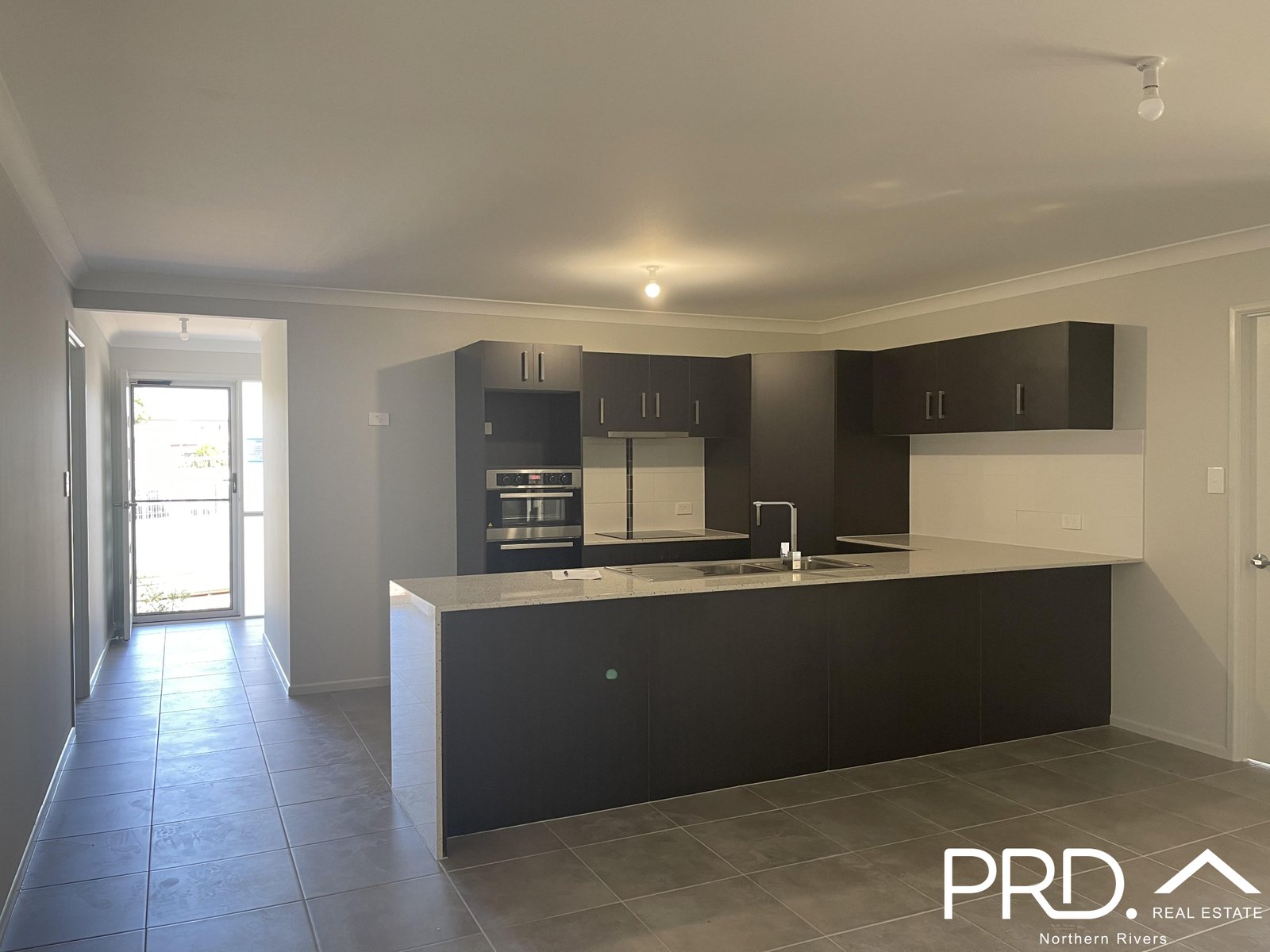 7b Clarence Street CASINO 8