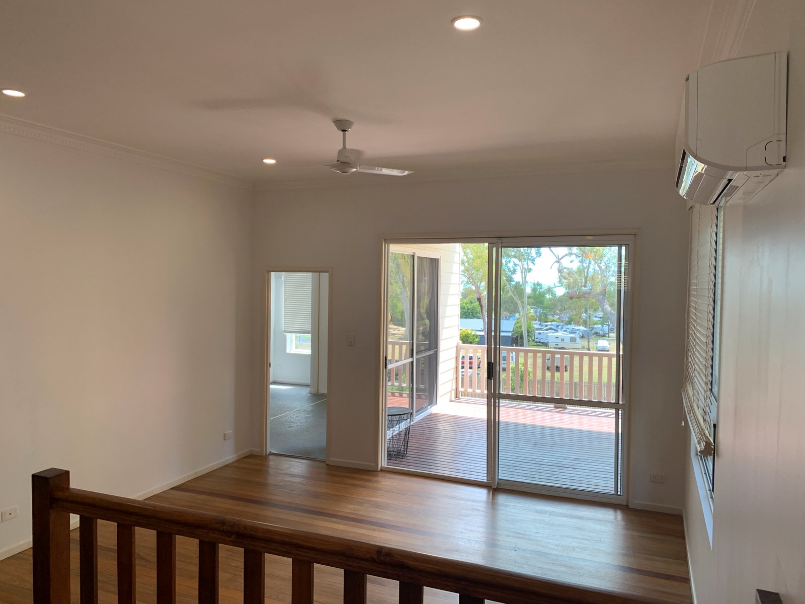 7B Eshelby Drive CANNONVALE 7