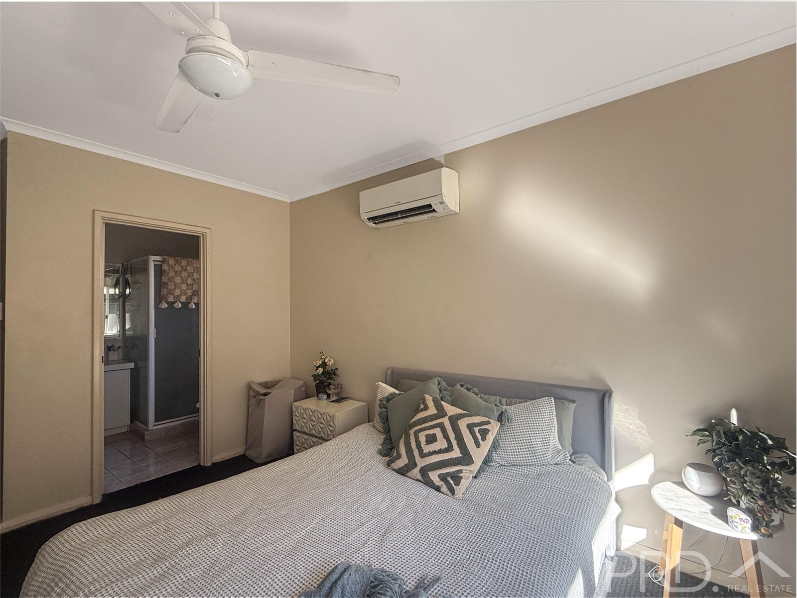7b Jennifer Court PEGS CREEK 9