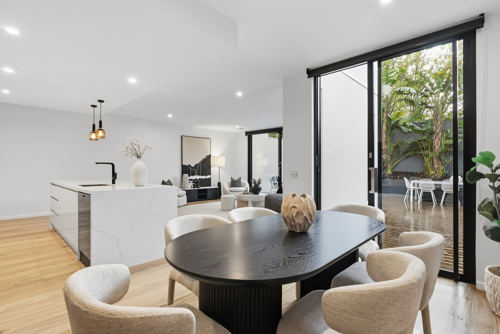 Gallery: 7b Lileura Avenue