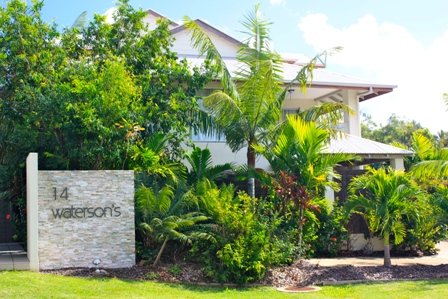 7B/14 Waterson Way AIRLIE BEACH 7