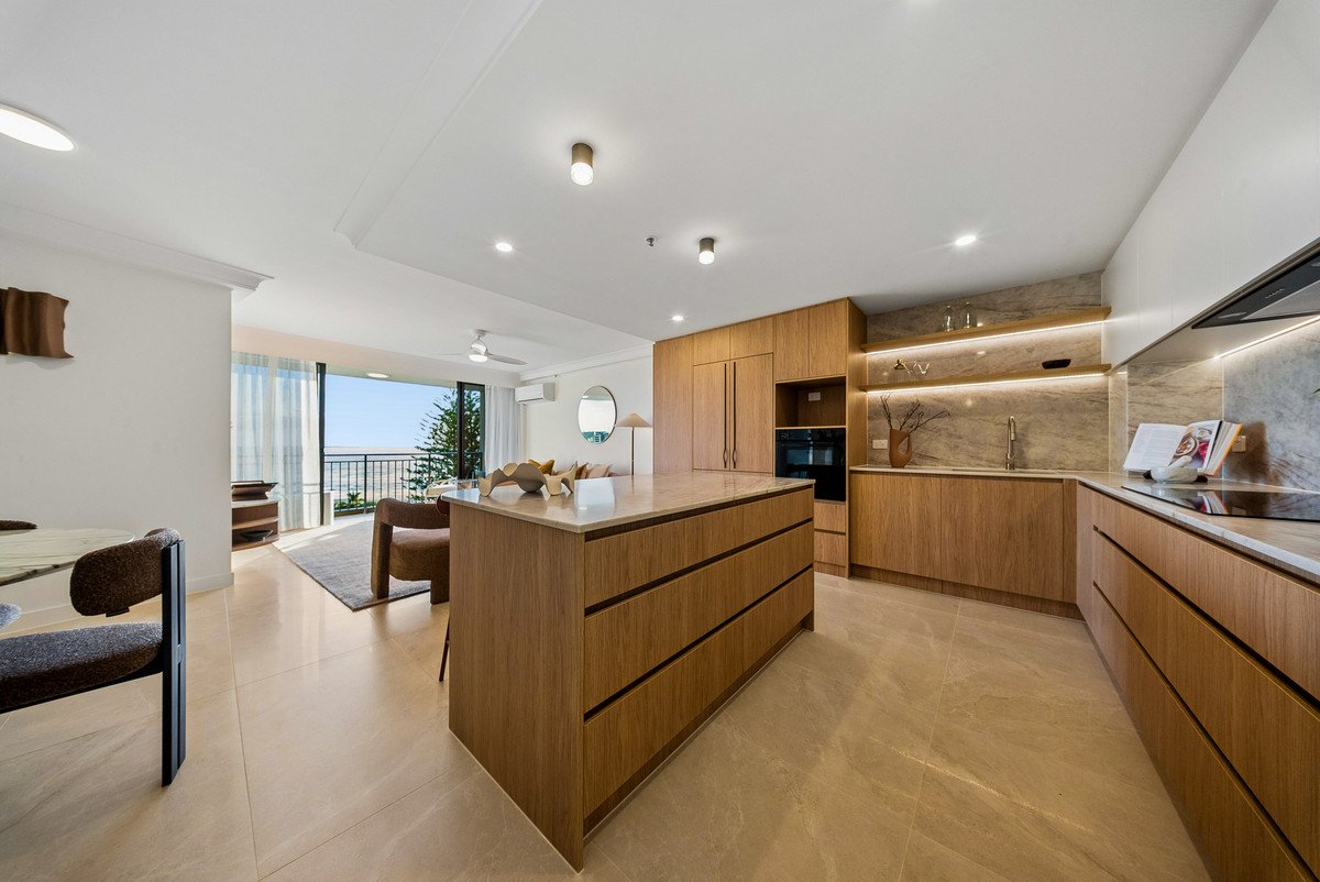 7D/973 Gold Coast Highway Palm Beach 9