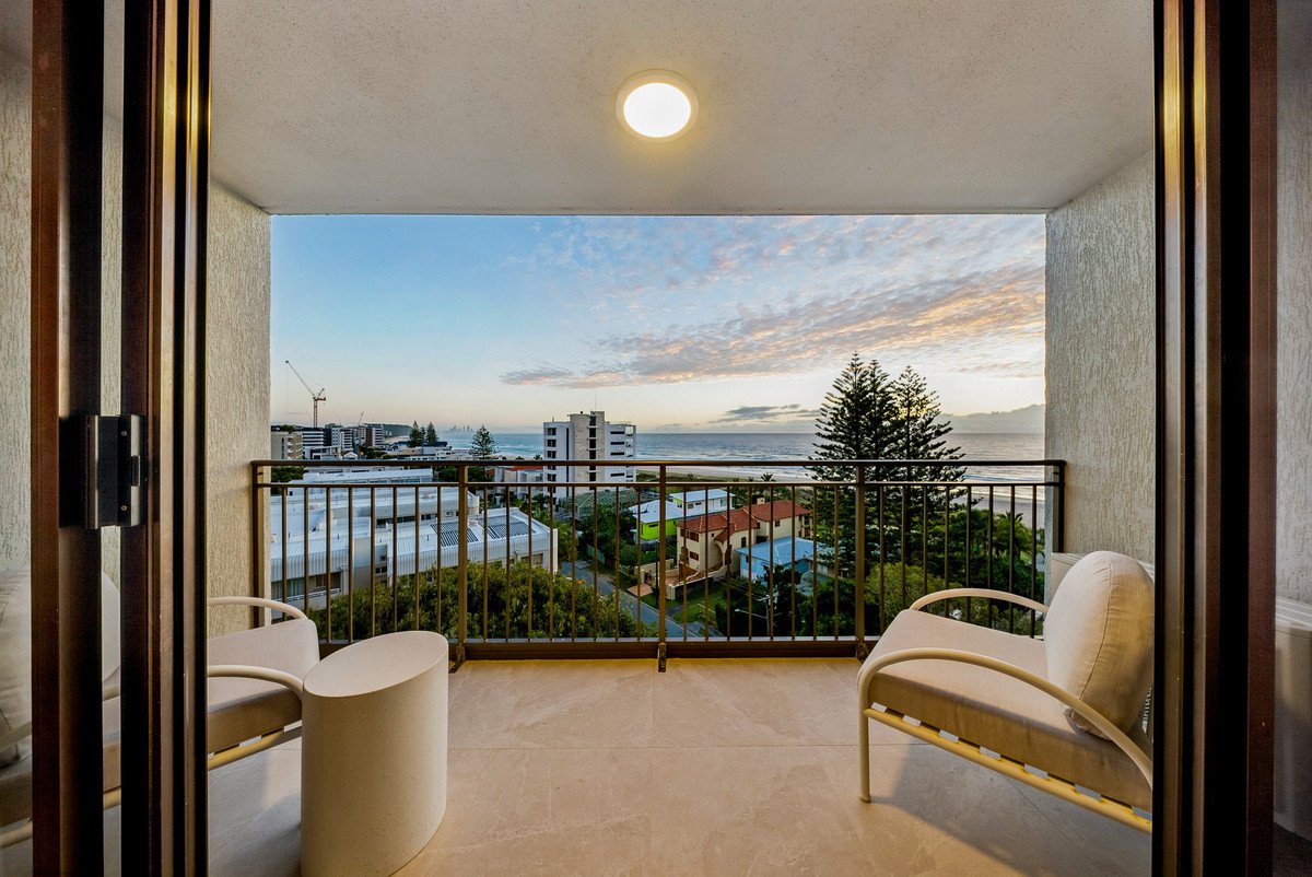 7D/973 Gold Coast Highway Palm Beach 14