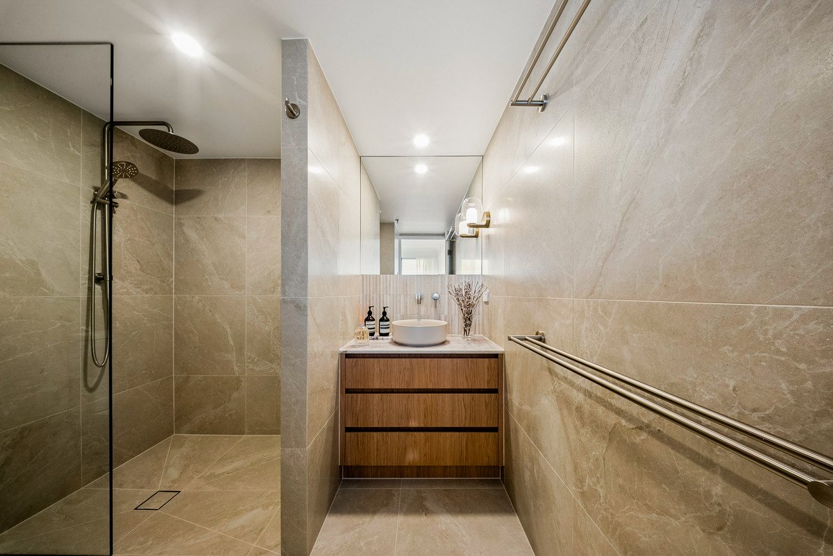 7D/973 Gold Coast Highway Palm Beach 19