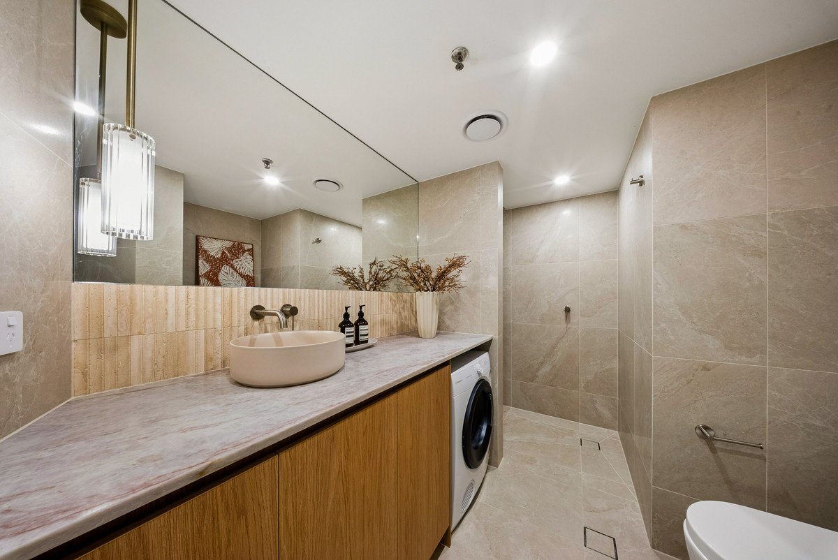 7D/973 Gold Coast Highway Palm Beach 22