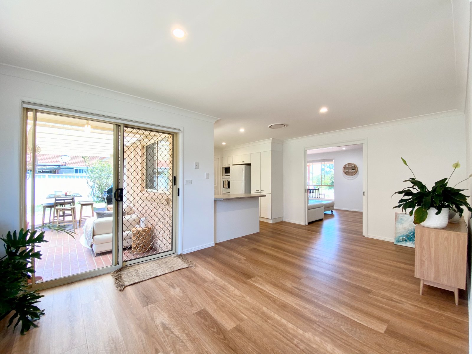 7E Yawl Close CORLETTE 6