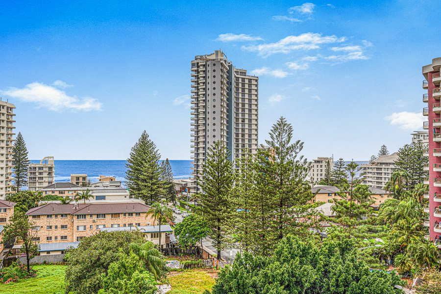 7H/33 Thornton Street SURFERS PARADISE 8