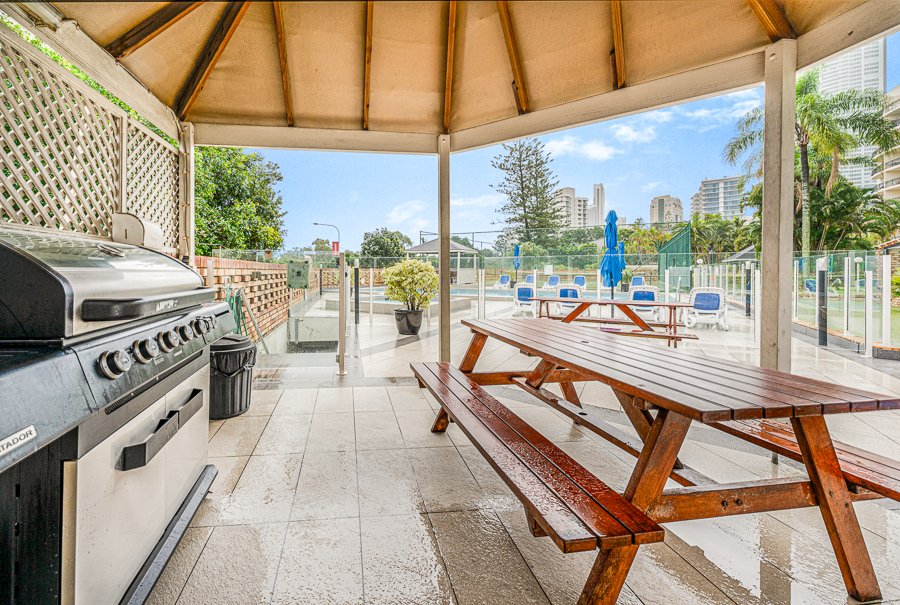 7H/33 Thornton Street SURFERS PARADISE 11