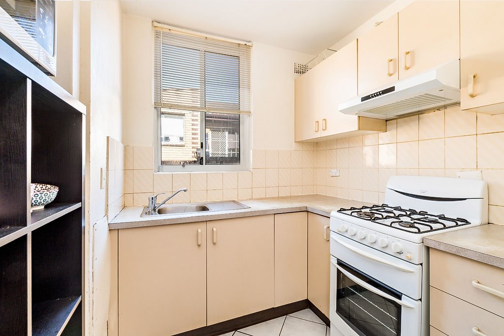 8 / 37 Dartbrook Road AUBURN 3