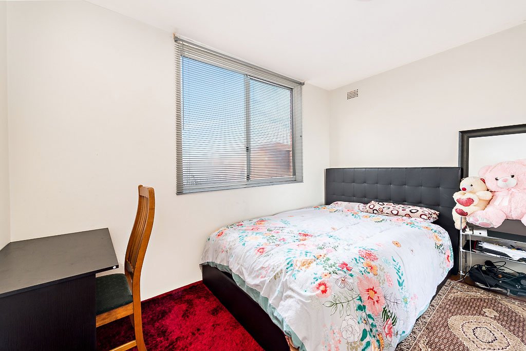8 / 37 Dartbrook Road AUBURN 4