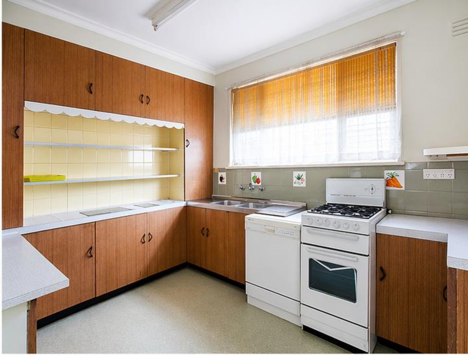 Gallery: 8 & 8A Wattle Grove