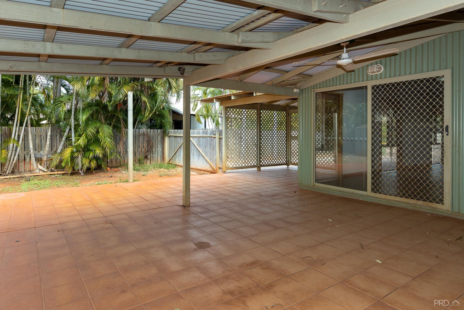 8 Aarons Drive CABLE BEACH 23