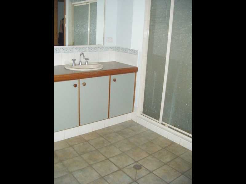 8 Aarons Drive CABLE BEACH 10