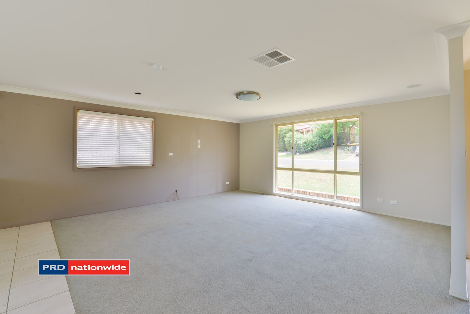 8 Acacia Drive TAMWORTH 5