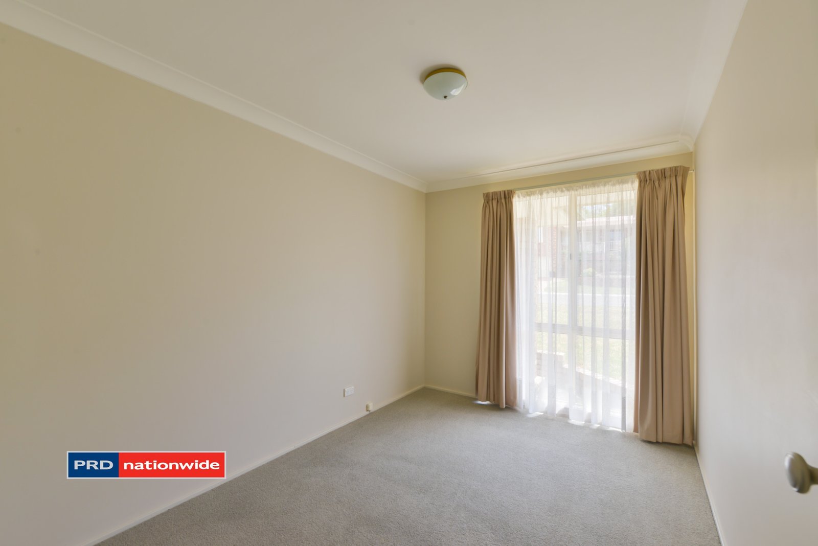 8 Acacia Drive TAMWORTH 6