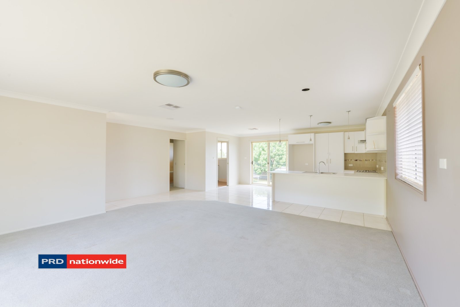 8 Acacia Drive TAMWORTH 13