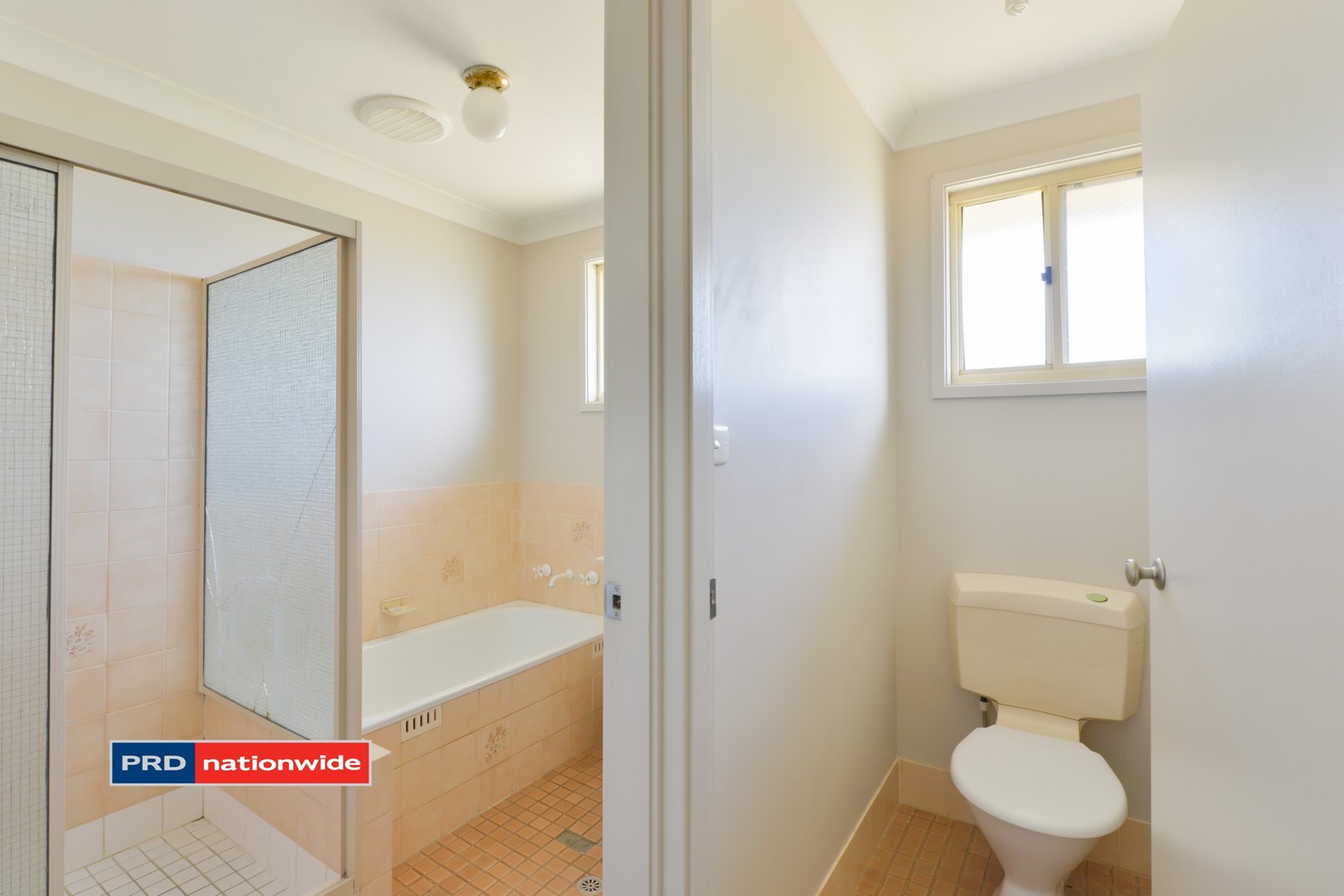 8 Acacia Drive TAMWORTH 14