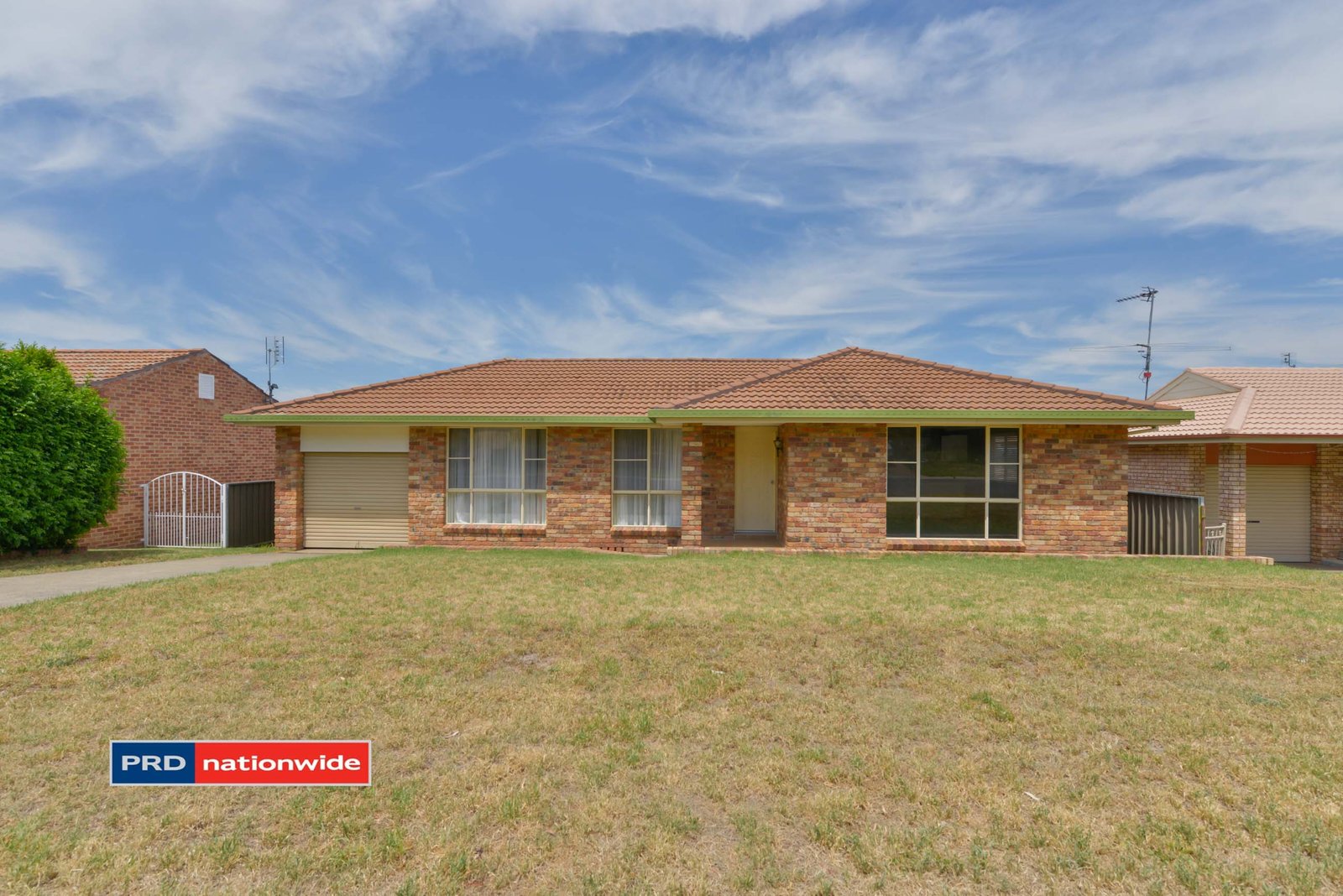8 Acacia Drive TAMWORTH 16