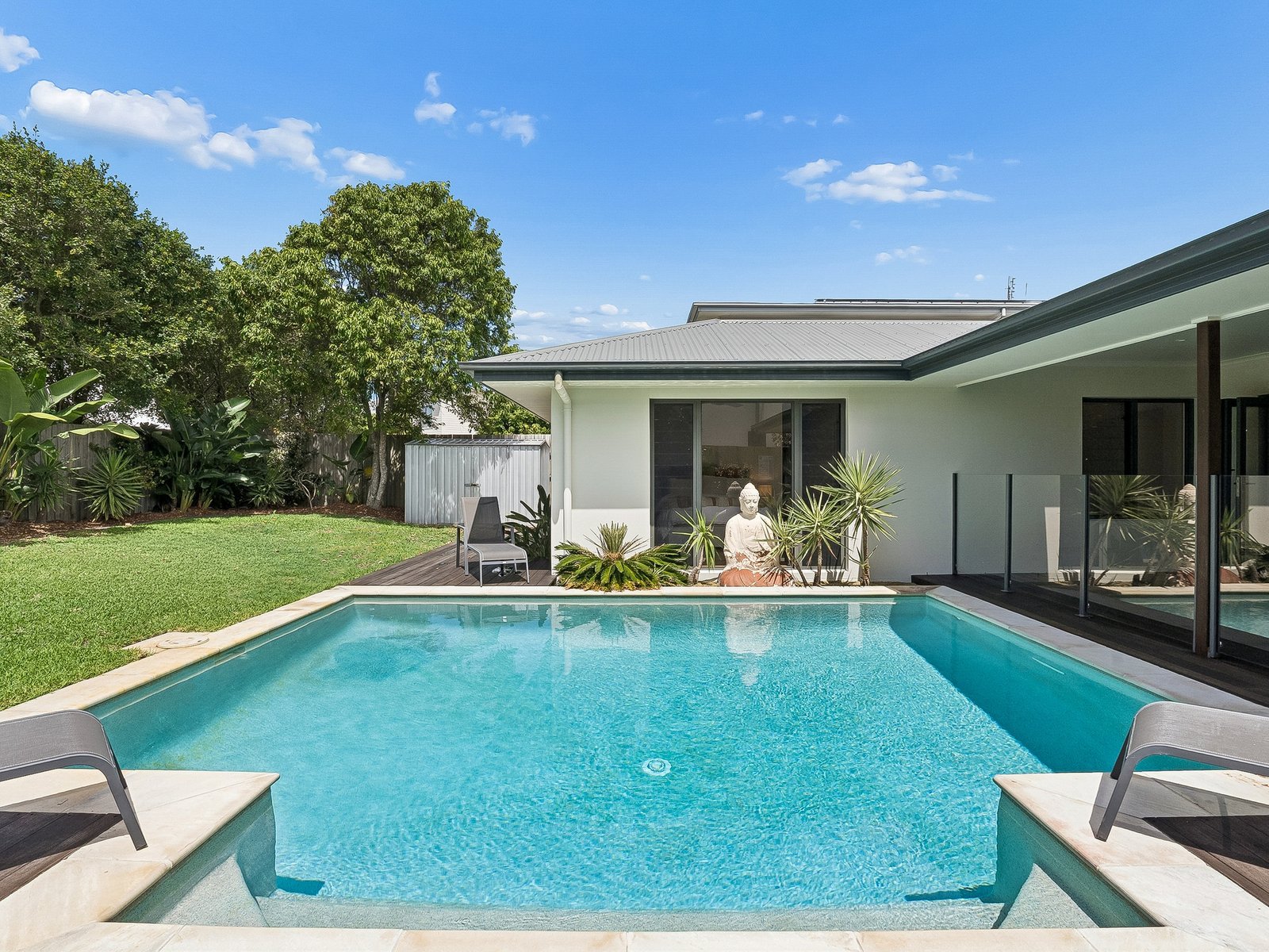 8 Acolus Court CASUARINA 19