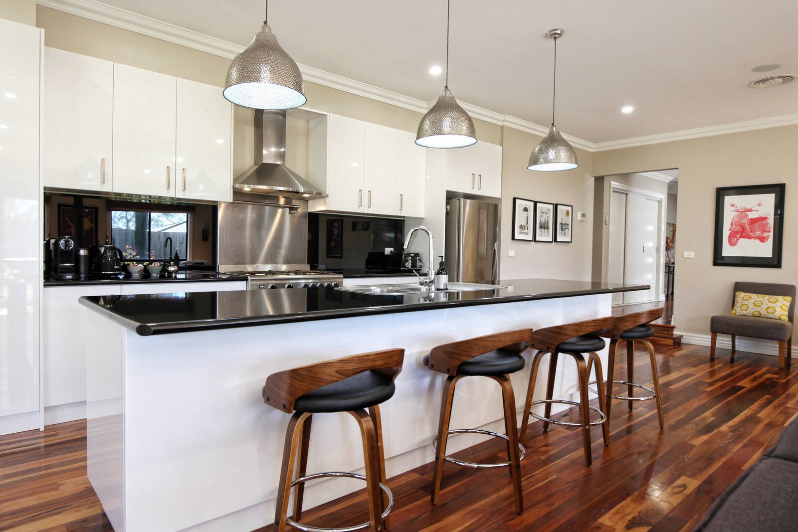 Real Estate and Property in 8 Adam Close, Woodend, VIC