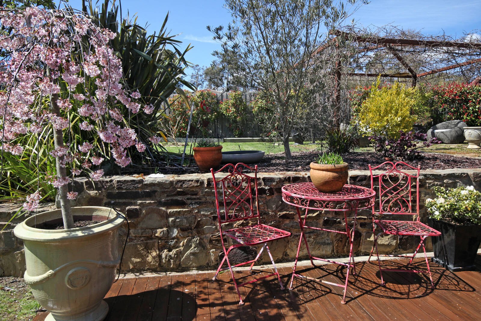 Real Estate and Property in 8 Adam Close, Woodend, VIC